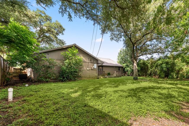 5018 Willowbend Boulevard, Houston, TX 77035