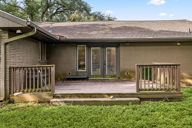 5018 Willowbend Boulevard, Houston, TX 77035