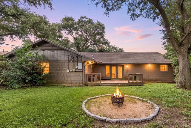 5018 Willowbend Boulevard, Houston, TX 77035