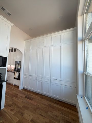 1637 Earhart Drive, Granbury, TX 76049