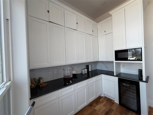 1637 Earhart Drive, Granbury, TX 76049