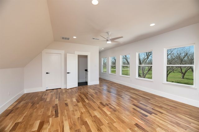 1637 Earhart Drive, Granbury, TX 76049