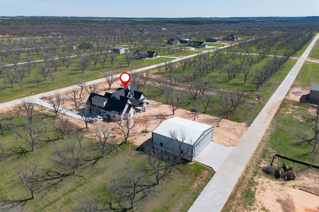 1637 Earhart Drive, Granbury, TX 76049