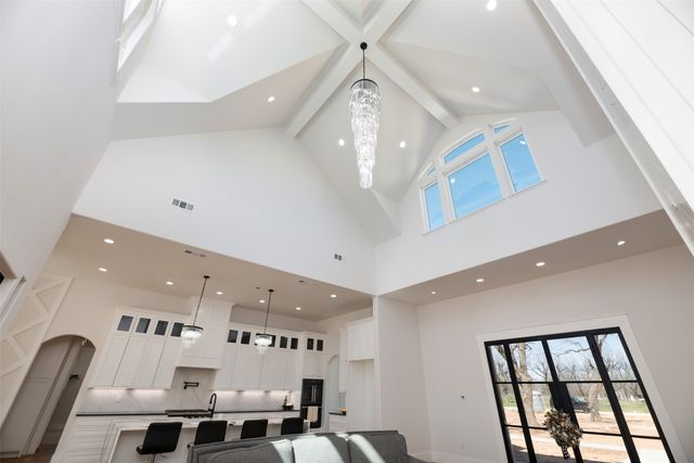 1637 Earhart Drive, Granbury, TX 76049