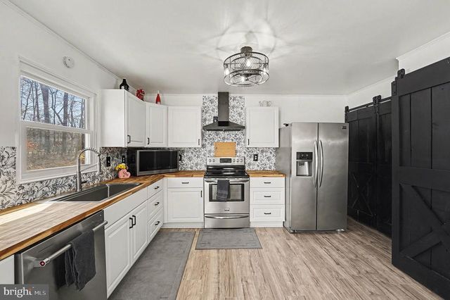 108 SEVEN PINES DR, Locust Grove, VA 22508