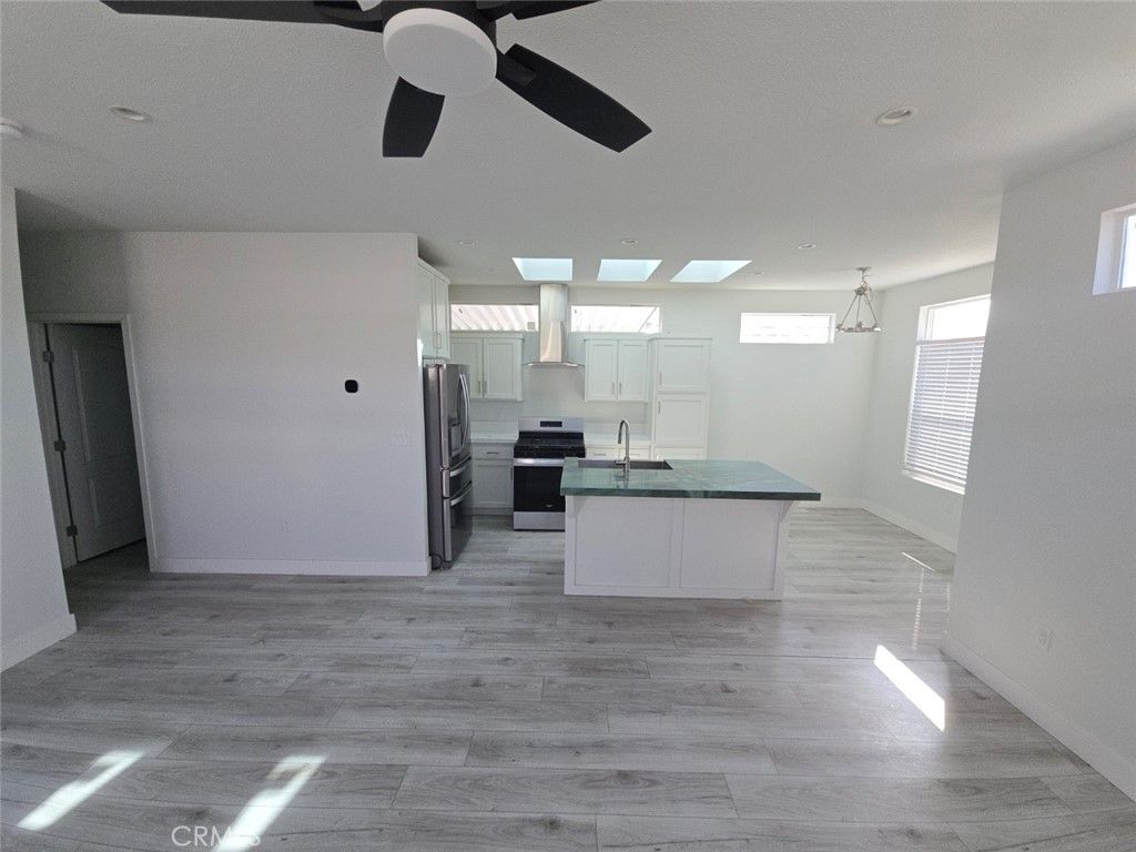 1 Heather, Northridge, CA 91324 — photo 2