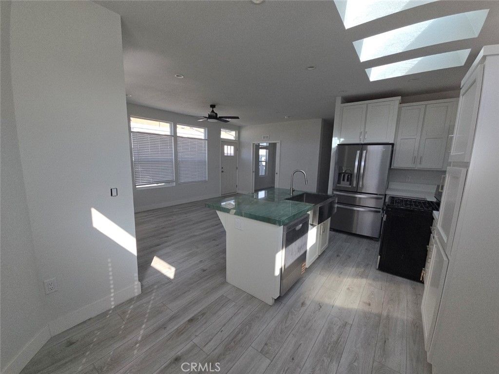 1 Heather, Northridge, CA 91324 — photo 4