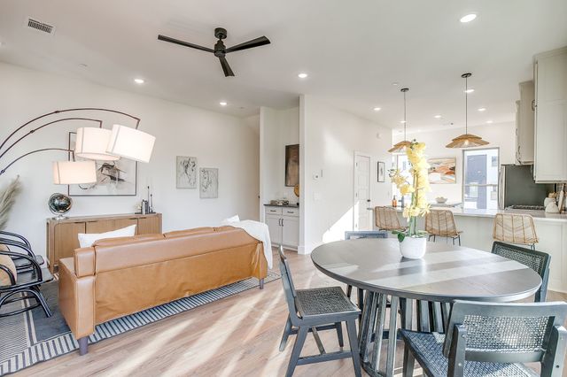 2824 Weisenberger Street 102, Fort Worth, TX 76107