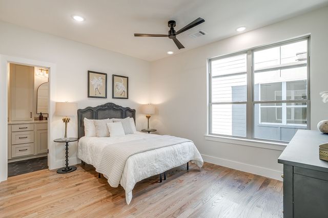 2824 Weisenberger Street 102, Fort Worth, TX 76107