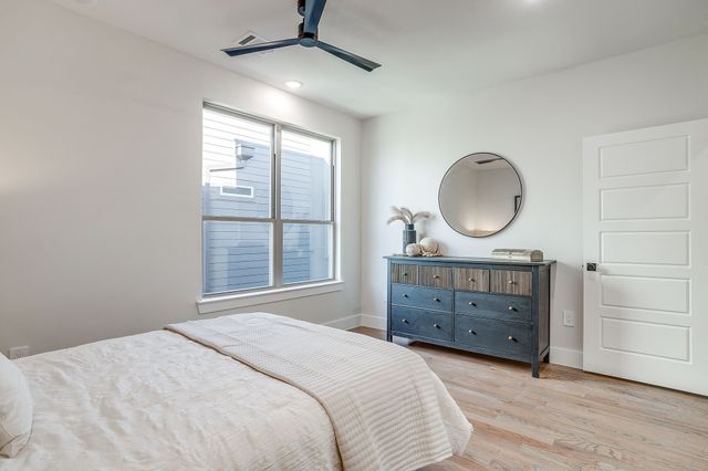 2824 Weisenberger Street 102, Fort Worth, TX 76107