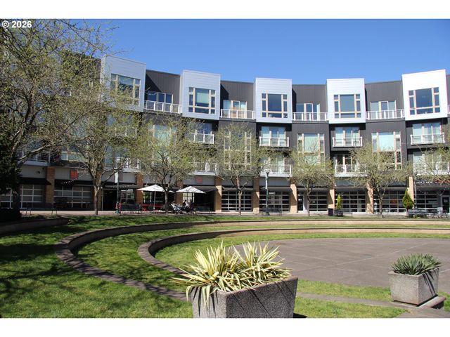 12600 Sw CRESCENT St 206, Beaverton, OR 97005