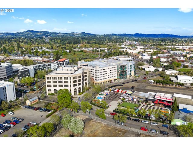 12600 Sw CRESCENT St 206, Beaverton, OR 97005