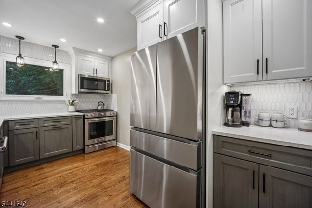 23 Andover Pl, Bloomfield Twp., NJ 07003