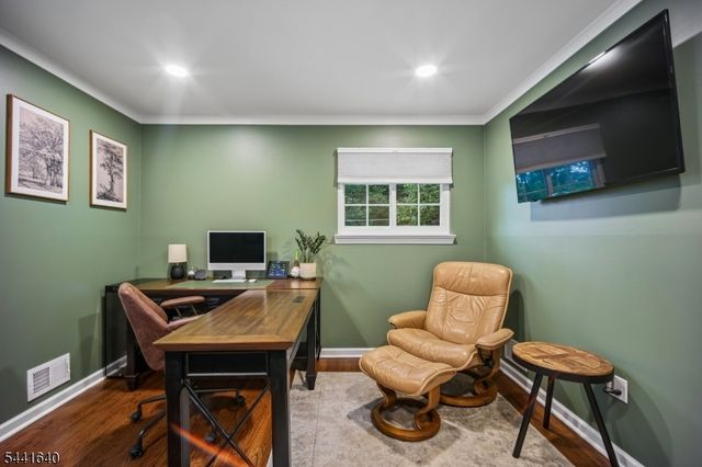 23 Andover Pl, Bloomfield Twp., NJ 07003