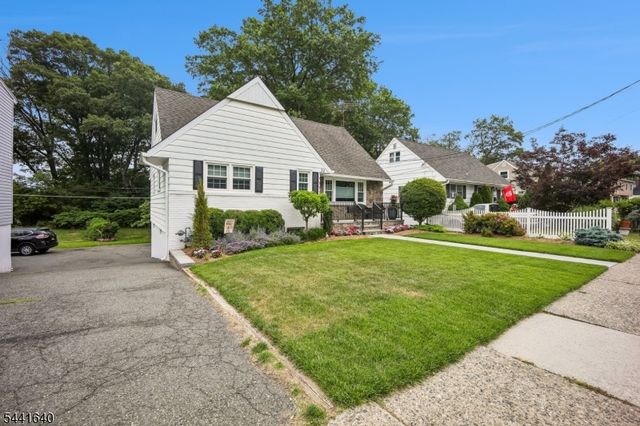 23 Andover Pl, Bloomfield Twp., NJ 07003