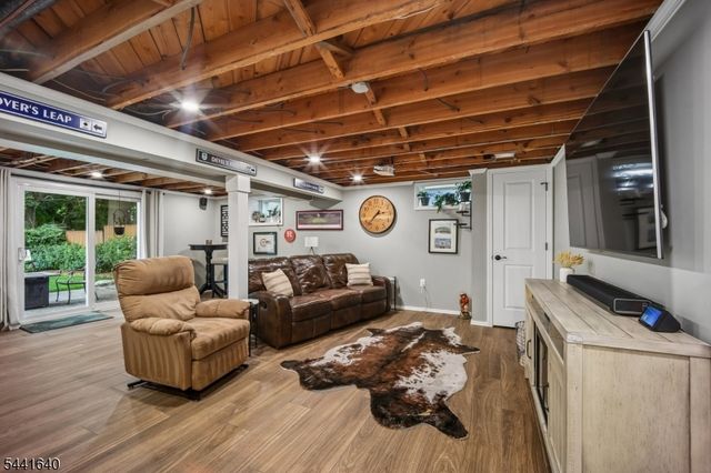 23 Andover Pl, Bloomfield Twp., NJ 07003