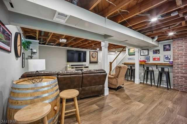 23 Andover Pl, Bloomfield Twp., NJ 07003