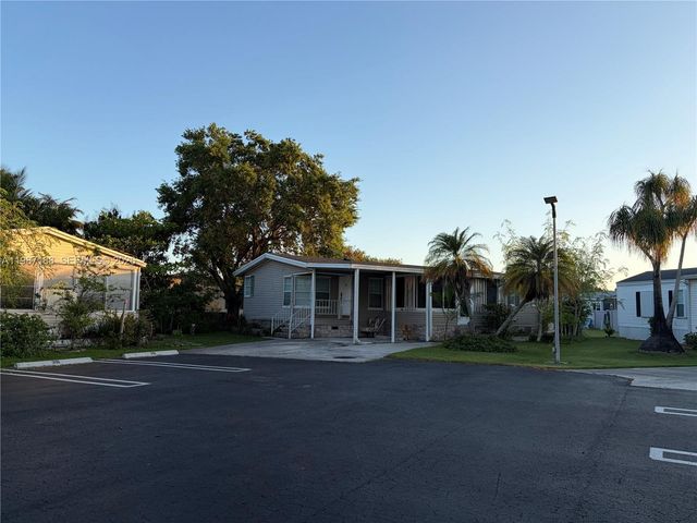 35303 SW 180th Ave 391, Homestead, FL 33034