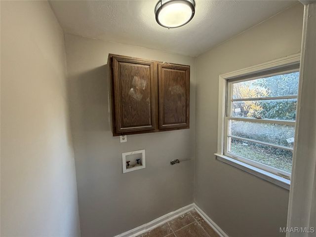 350 Southlawn Drive, Montgomery, AL 36108