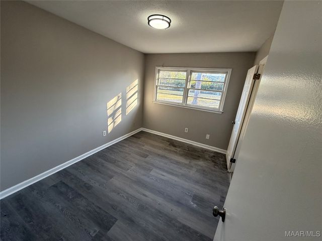 350 Southlawn Drive, Montgomery, AL 36108