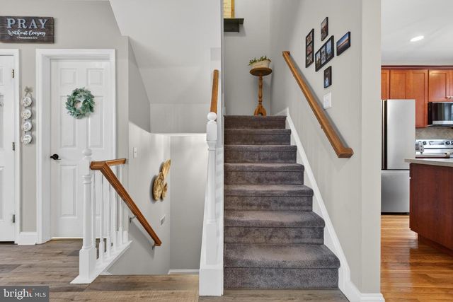 205 HEATHER WAY, Morgantown, PA 19543
