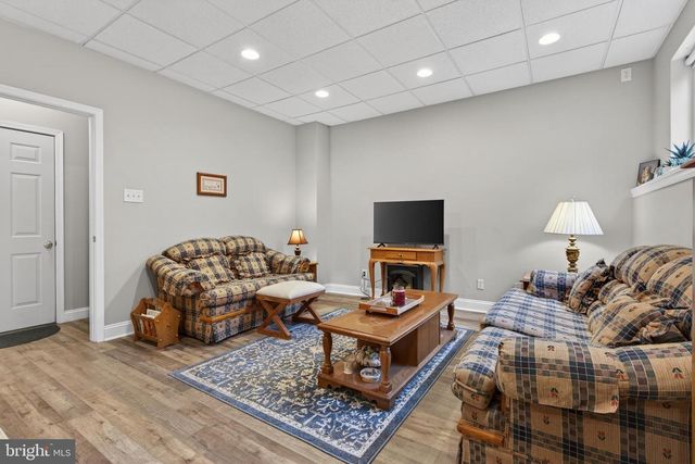 205 HEATHER WAY, Morgantown, PA 19543