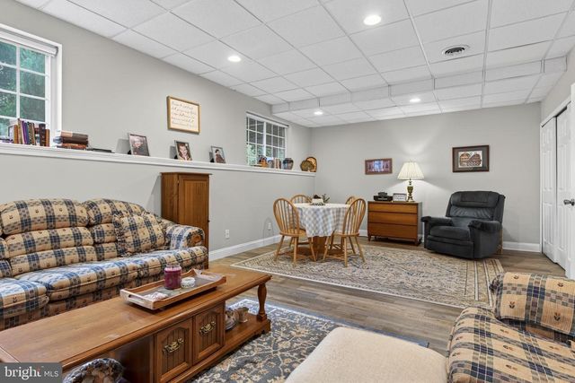 205 HEATHER WAY, Morgantown, PA 19543