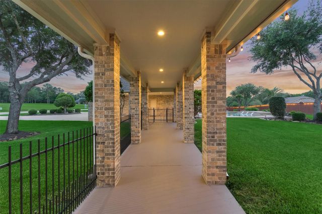 11833 Seashell Circle, Montgomery, TX 77356