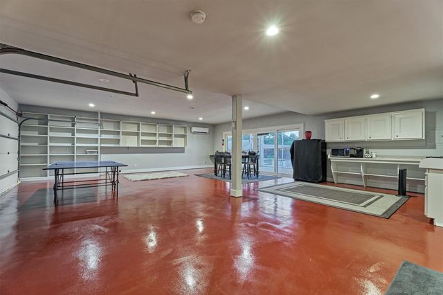 11833 Seashell Circle, Montgomery, TX 77356