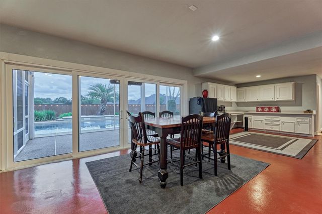 11833 Seashell Circle, Montgomery, TX 77356