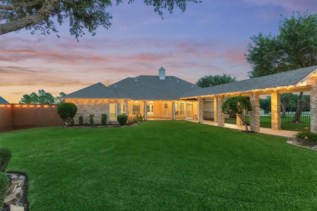 11833 Seashell Circle, Montgomery, TX 77356