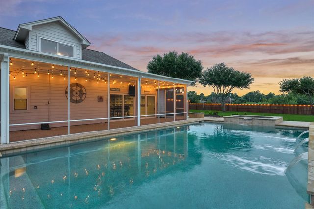 11833 Seashell Circle, Montgomery, TX 77356