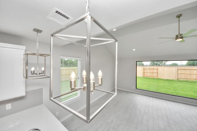 11822 Royal Willow Lane, Houston, TX 77066