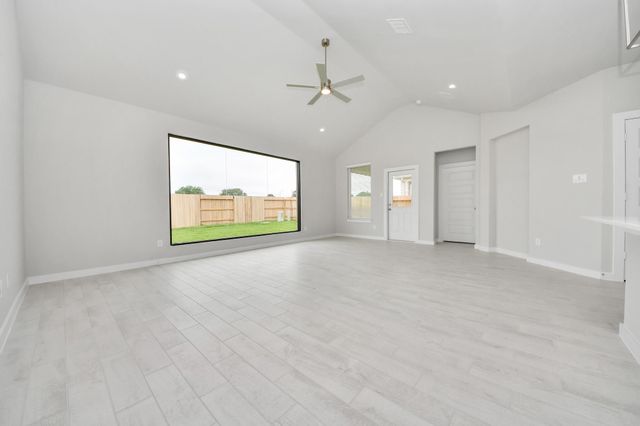 11822 Royal Willow Lane, Houston, TX 77066