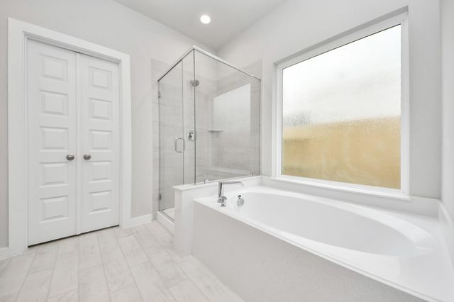 11822 Royal Willow Lane, Houston, TX 77066