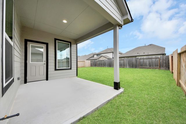 11822 Royal Willow Lane, Houston, TX 77066