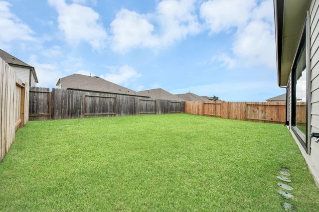 11822 Royal Willow Lane, Houston, TX 77066