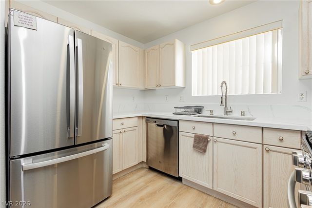 424 Pine Haven Street 203, Las Vegas, NV 89144