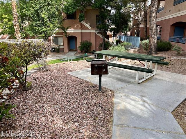 424 Pine Haven Street 203, Las Vegas, NV 89144