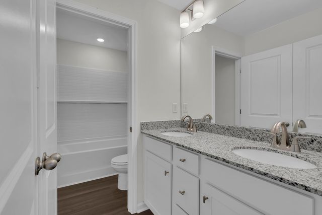 176 Hunter Ridge Drive, Boiling Springs, SC 29316