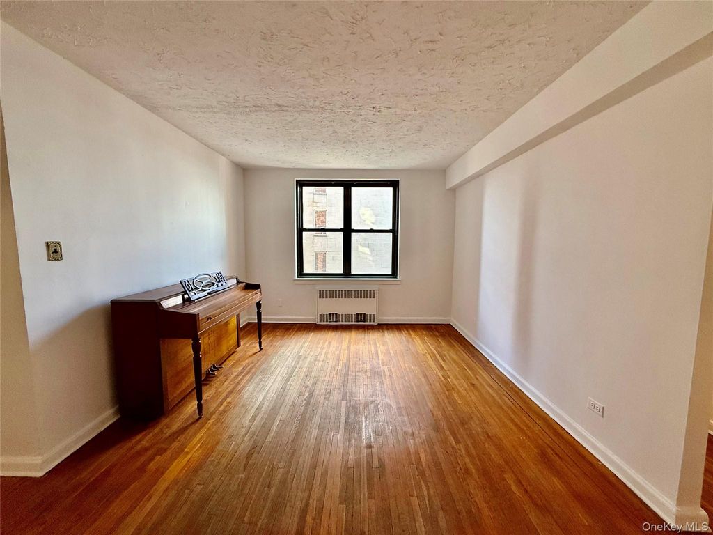 112-24 Northern Boulevard 3G, Corona, NY 11368 — photo 4