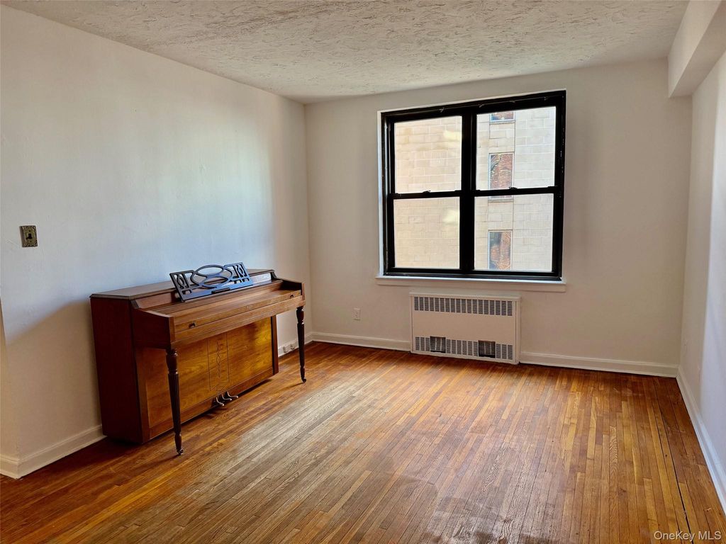 112-24 Northern Boulevard 3G, Corona, NY 11368 — photo 5