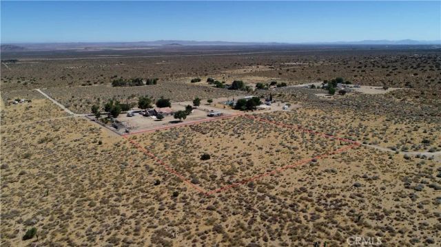31500 227th Street East, Llano, CA 93544