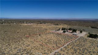 31500 227th Street East, Llano, CA 93544