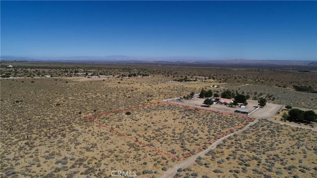 31500 227th Street East, Llano, CA 93544