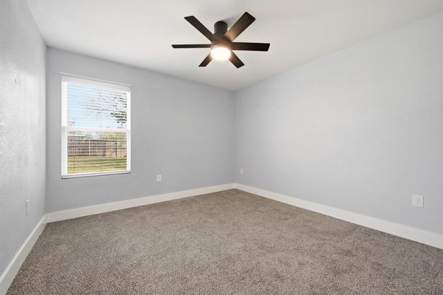 1523 W Bond Street, Denison, TX 75020