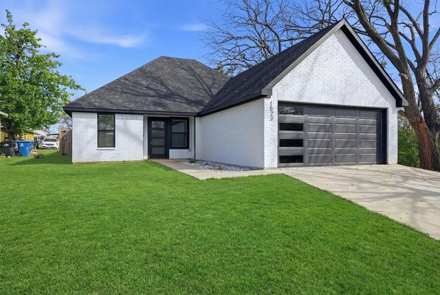 1523 W Bond Street, Denison, TX 75020