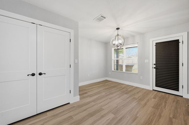 1523 W Bond Street, Denison, TX 75020