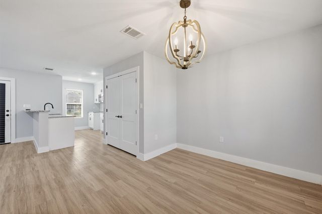 1523 W Bond Street, Denison, TX 75020