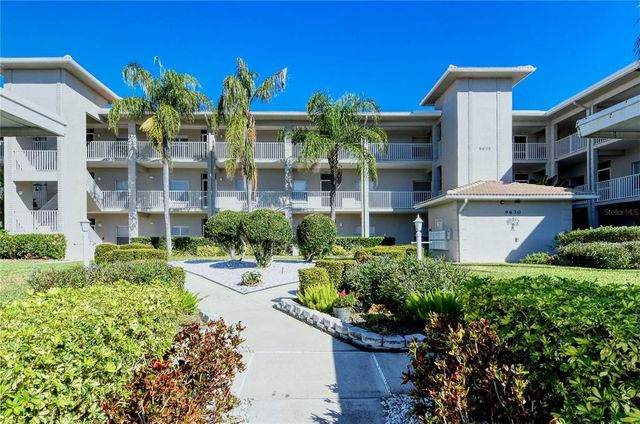 9320 CLUBSIDE CIRCLE 2209, Sarasota, FL 34238
